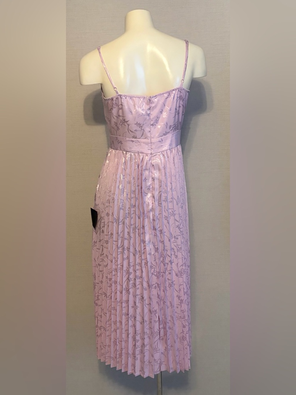 NWT women’s size Large pink Lulus dress - Picture 2 of 4